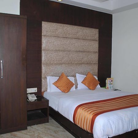 Hotel Seven Seas Inn Nowe Delhi Zewnętrze zdjęcie