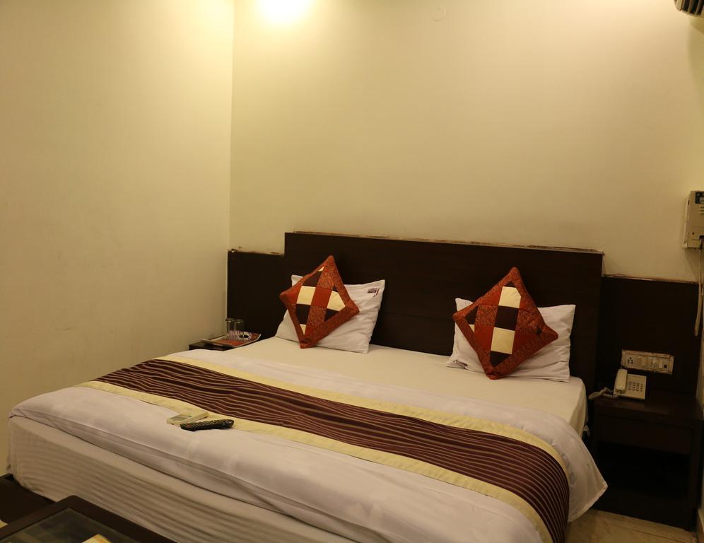 Hotel Seven Seas Inn Nowe Delhi Zewnętrze zdjęcie